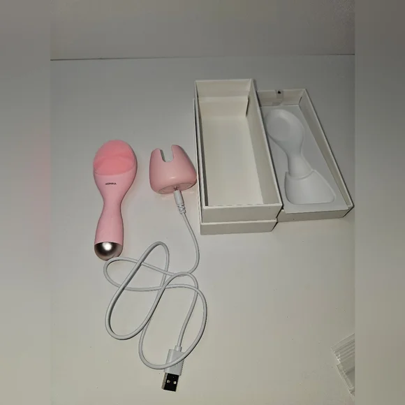 NEW Konka Silicone Cleansing Instrument Pink Red Light - Picture 8 of 16